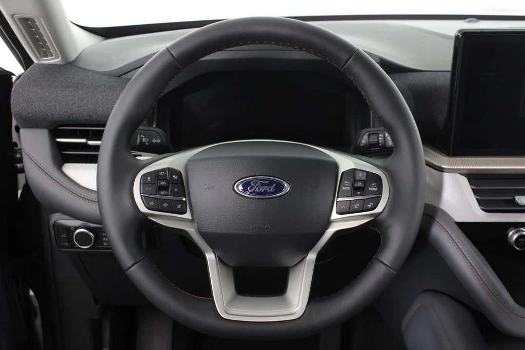 New 2026 Carbonized Gray Metallic Ford Active image 24