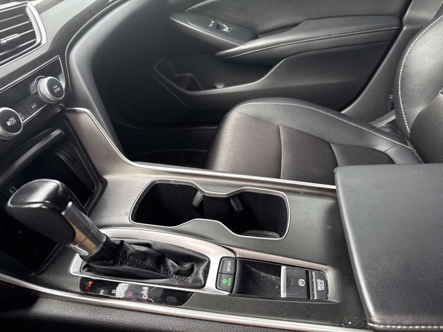 Used 2020  Honda Sport image 16