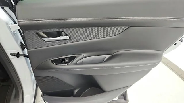 2025 Nissan Murano SL - Photo 38
