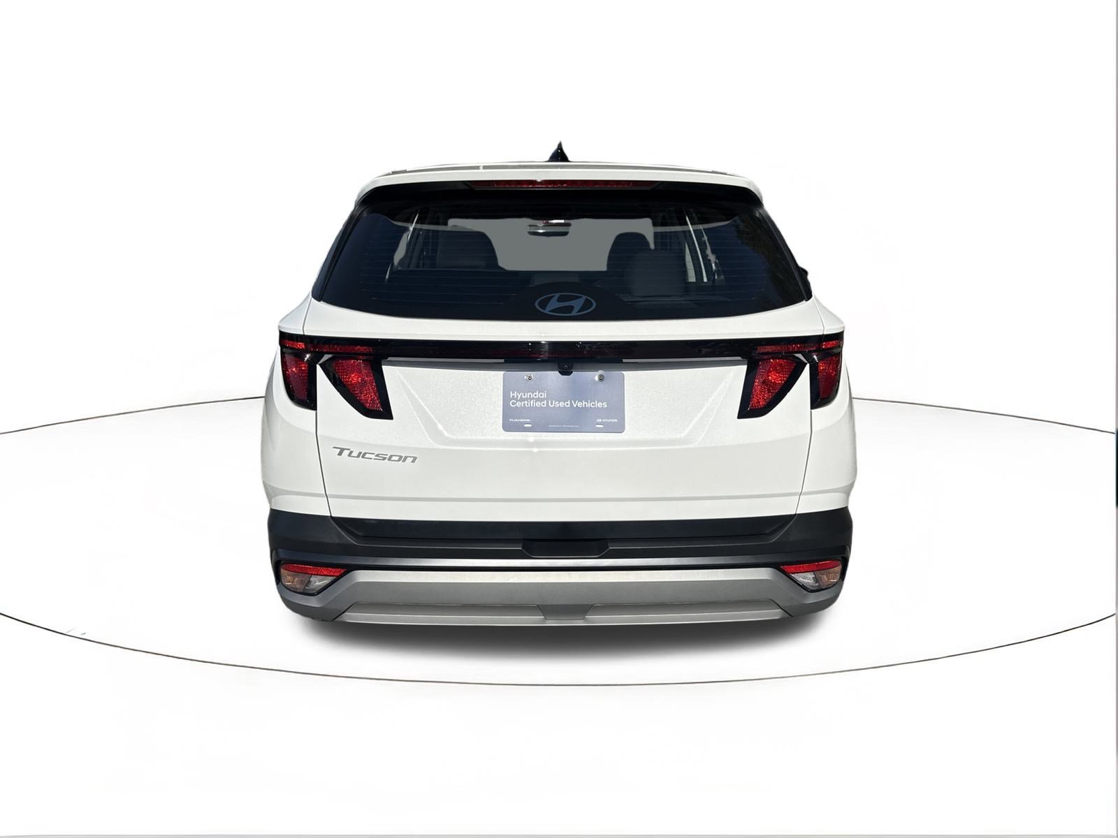 Used 2025 Serenity White Pearl Hyundai SE image 4