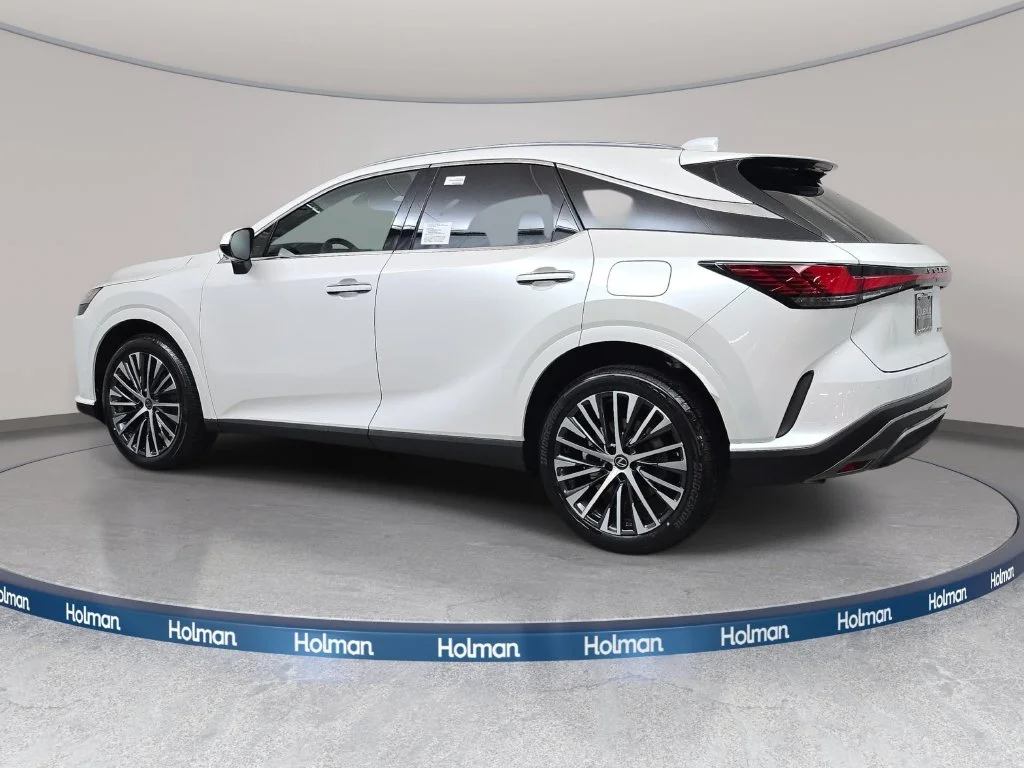 New 2026 Eminent White Pearl Lexus PREMIUM PLUS image 7