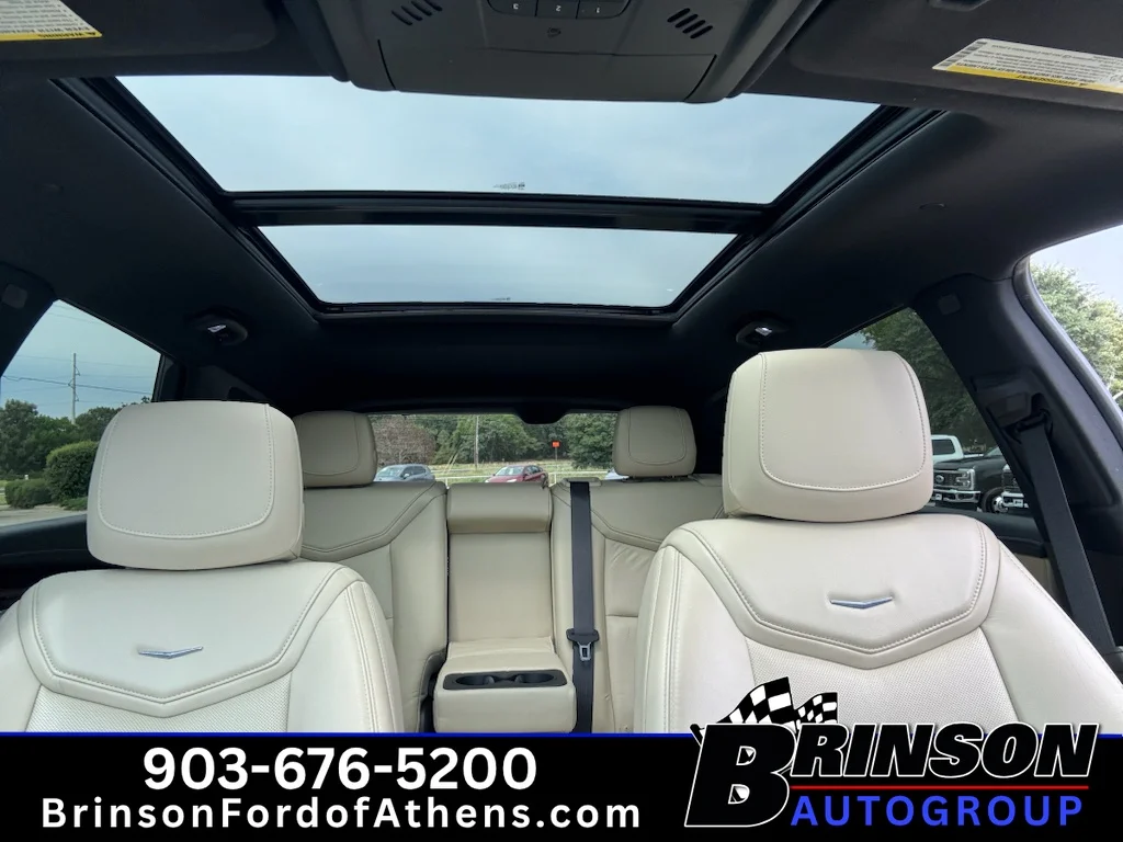 Used 2017 Silver Coast Metallic Cadillac Luxury FWD image 23