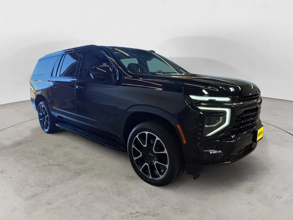 Used 2025 Black Chevrolet RST image 5
