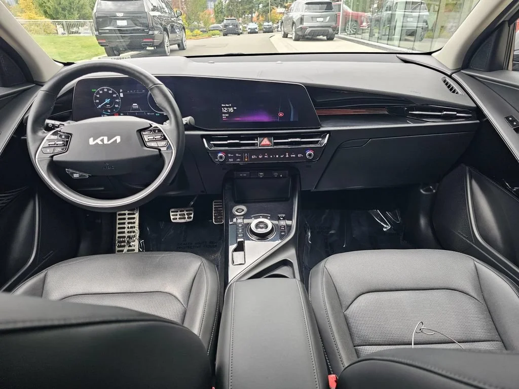 Used 2023  Kia Wave image 22