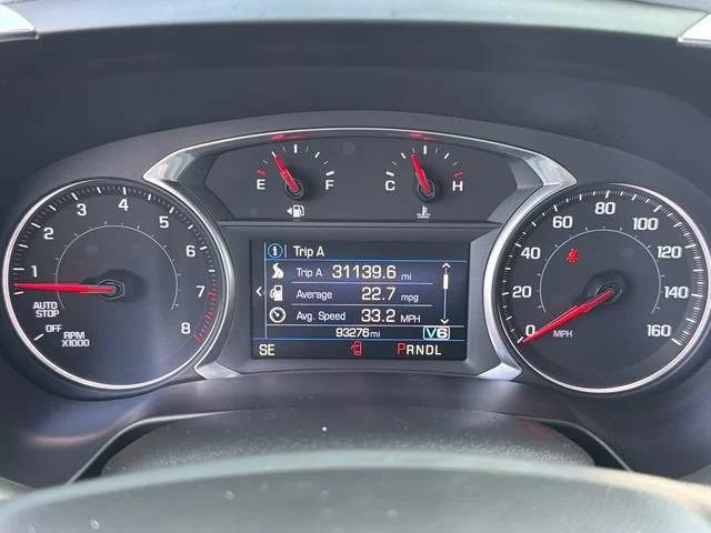 Used 2020 SILVER ICE METALLIC Chevrolet LT image 27