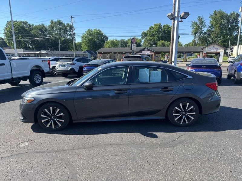 Used 2024  Honda EX image 4