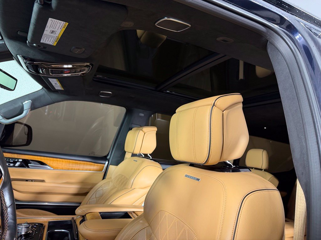 Used 2022 Black Jeep Series III image 19