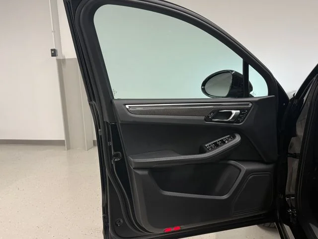 Certified Used 2023  Porsche S image 38