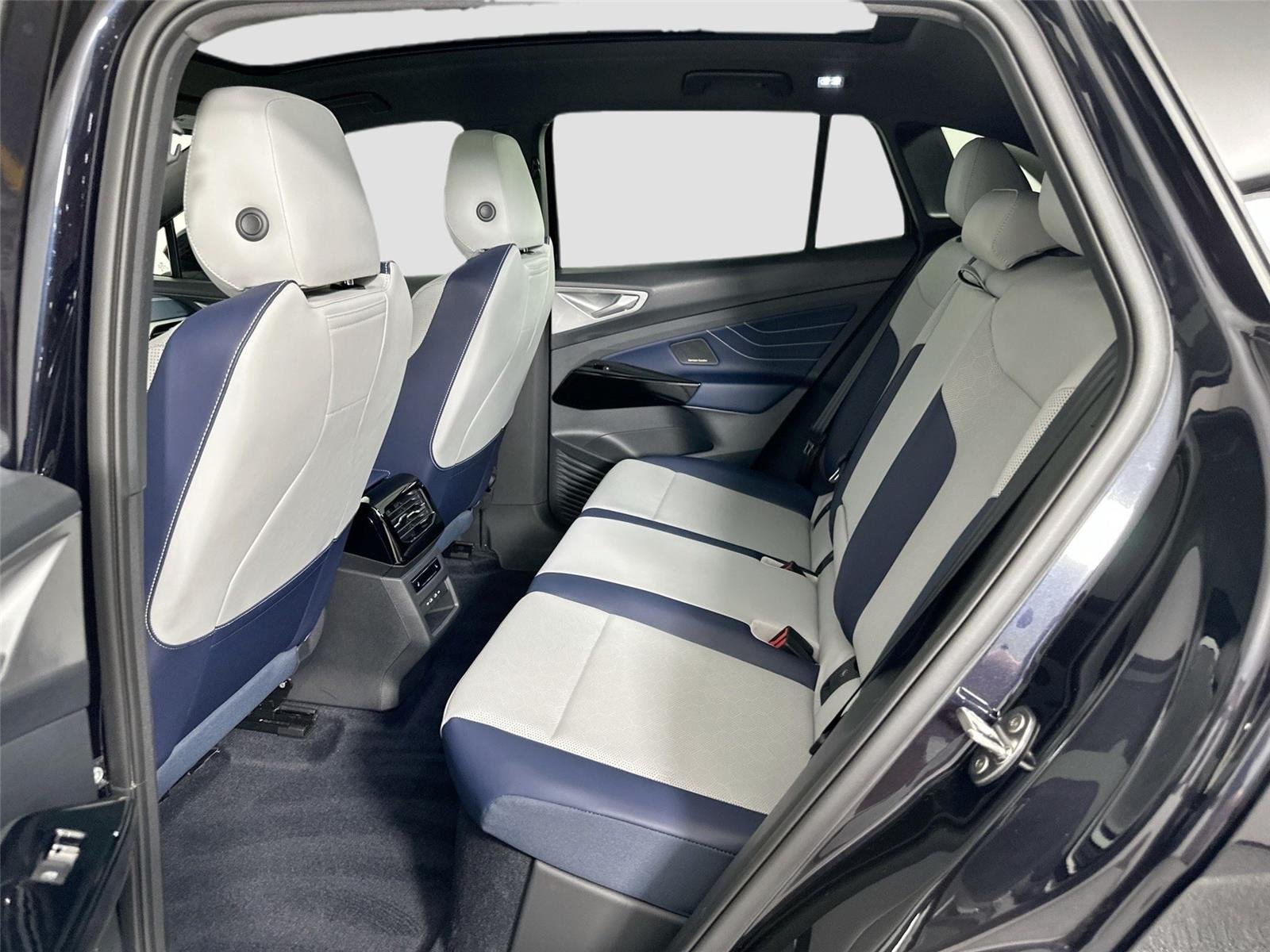 2025 Volkswagen ID.4 PRO S PLUS - Photo 15