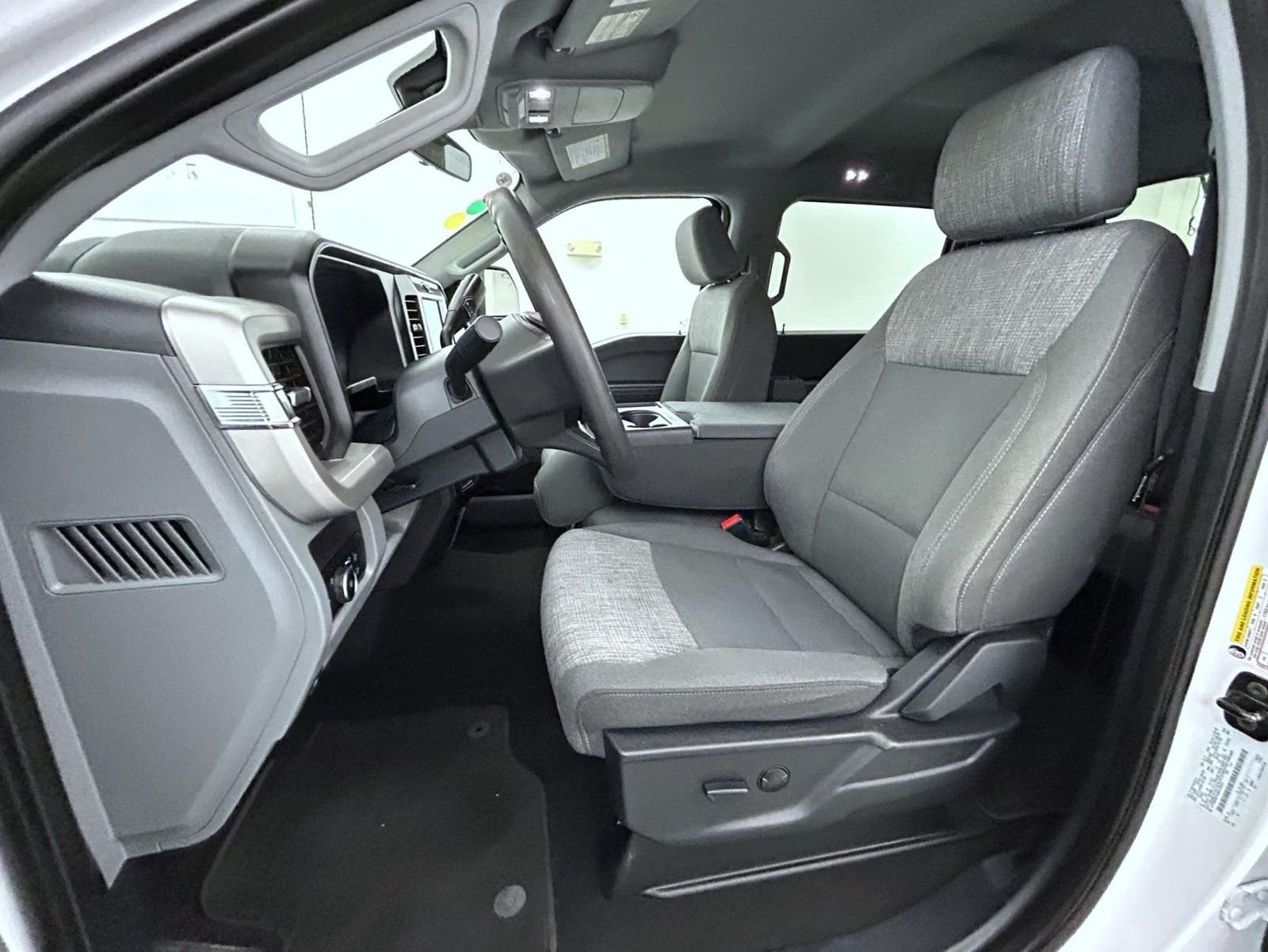 Used 2025 White Ford XLT image 10
