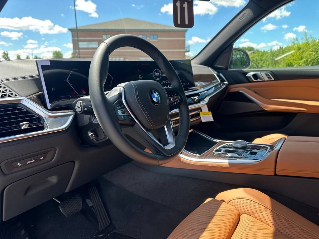 New 2026 Skyscraper Grey Metallic BMW xDrive40i image 16
