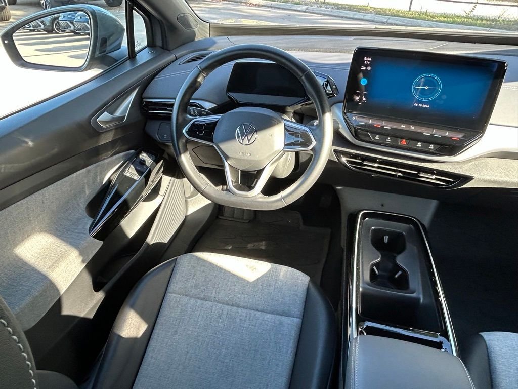 Used 2023 Silver Volkswagen Standard image 9