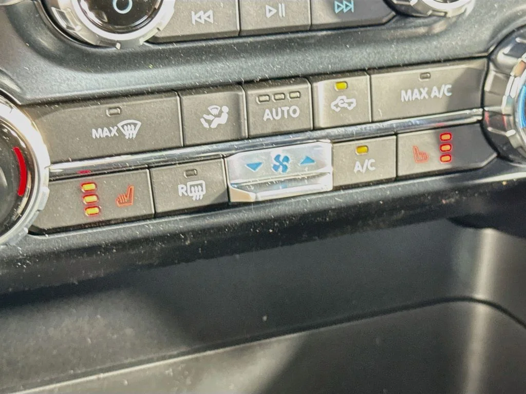 New 2026 Avalanche Ford XLT image 20