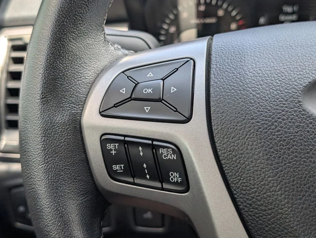 Used 2022 Black Ford XLT image 27