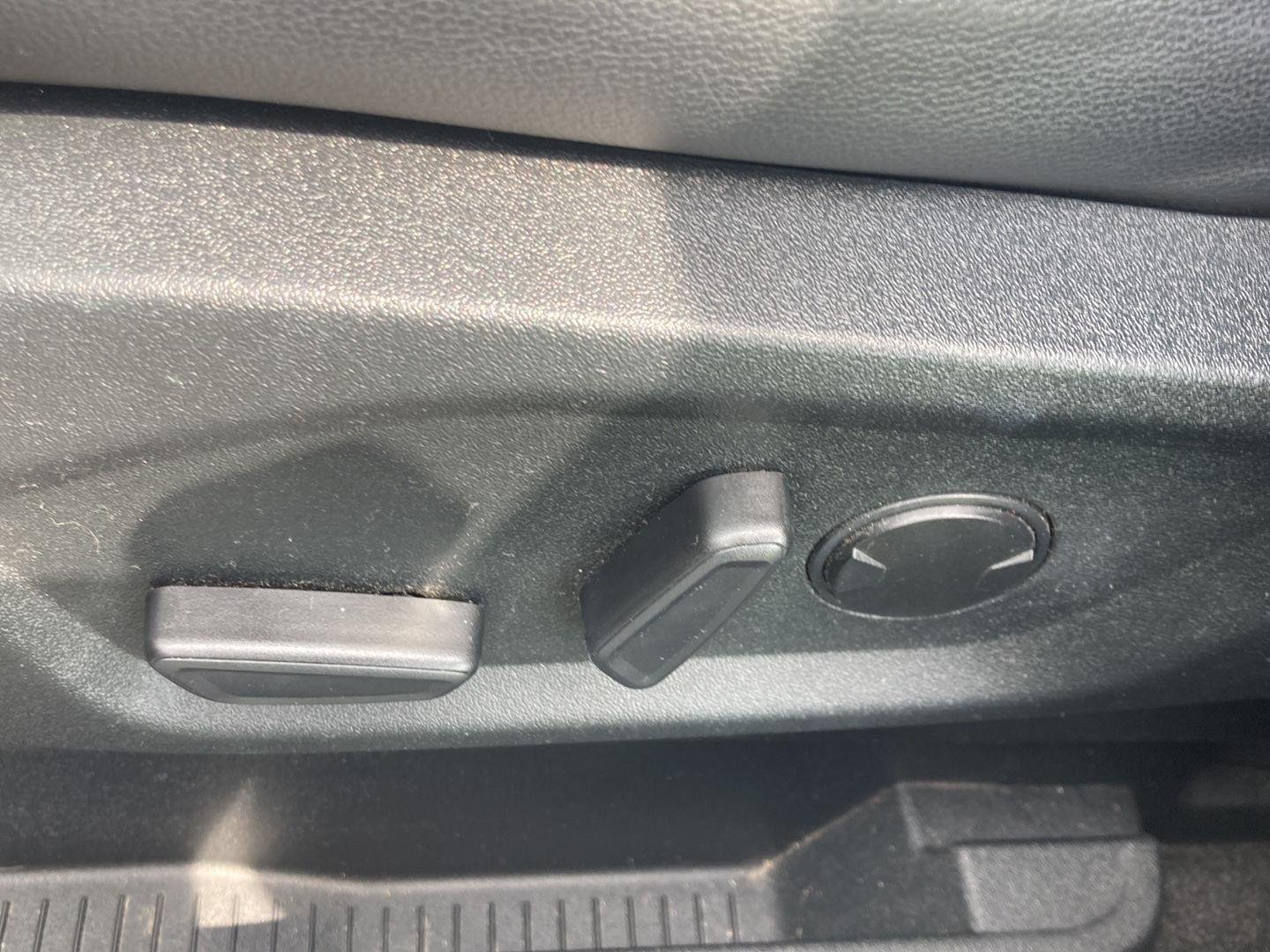 Used 2020 Magnetic Ford  image 13