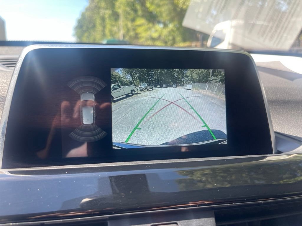 Used 2018  BMW xDrive28i image 21