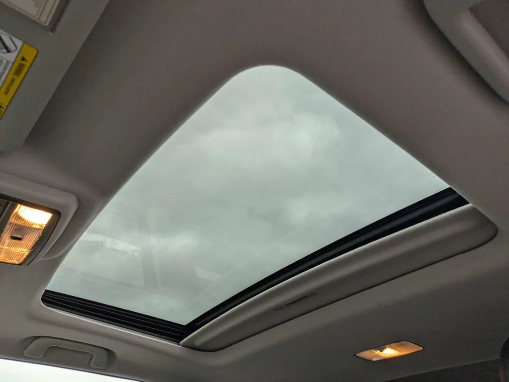 Used 2018 Magnetic Gray Metallic Toyota SR5 Premium image 21
