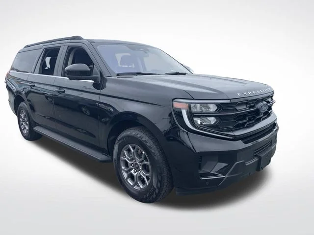 Used 2025 Black Ford Active image 11