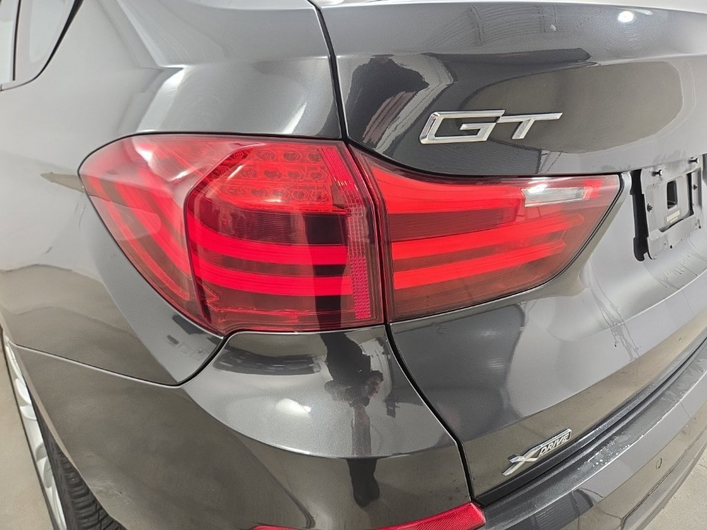 Used 2017 Dark Graphite BMW 535i xDrive Gran Turismo image 28