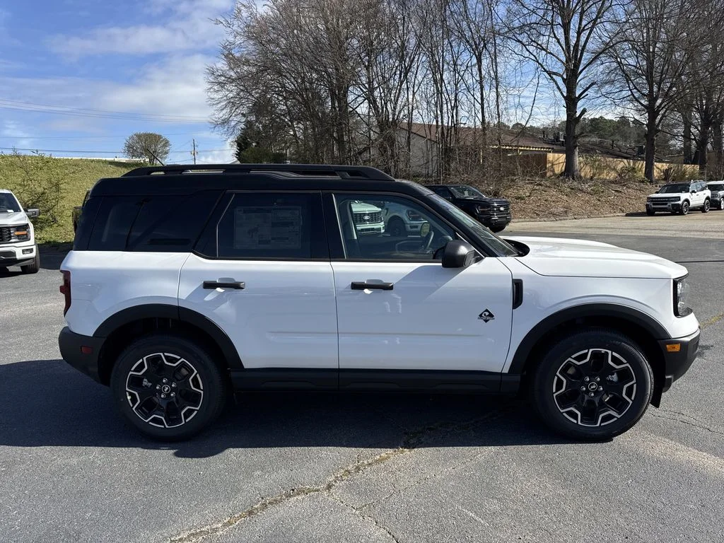 New 2026 White Ford Outer Banks image 8