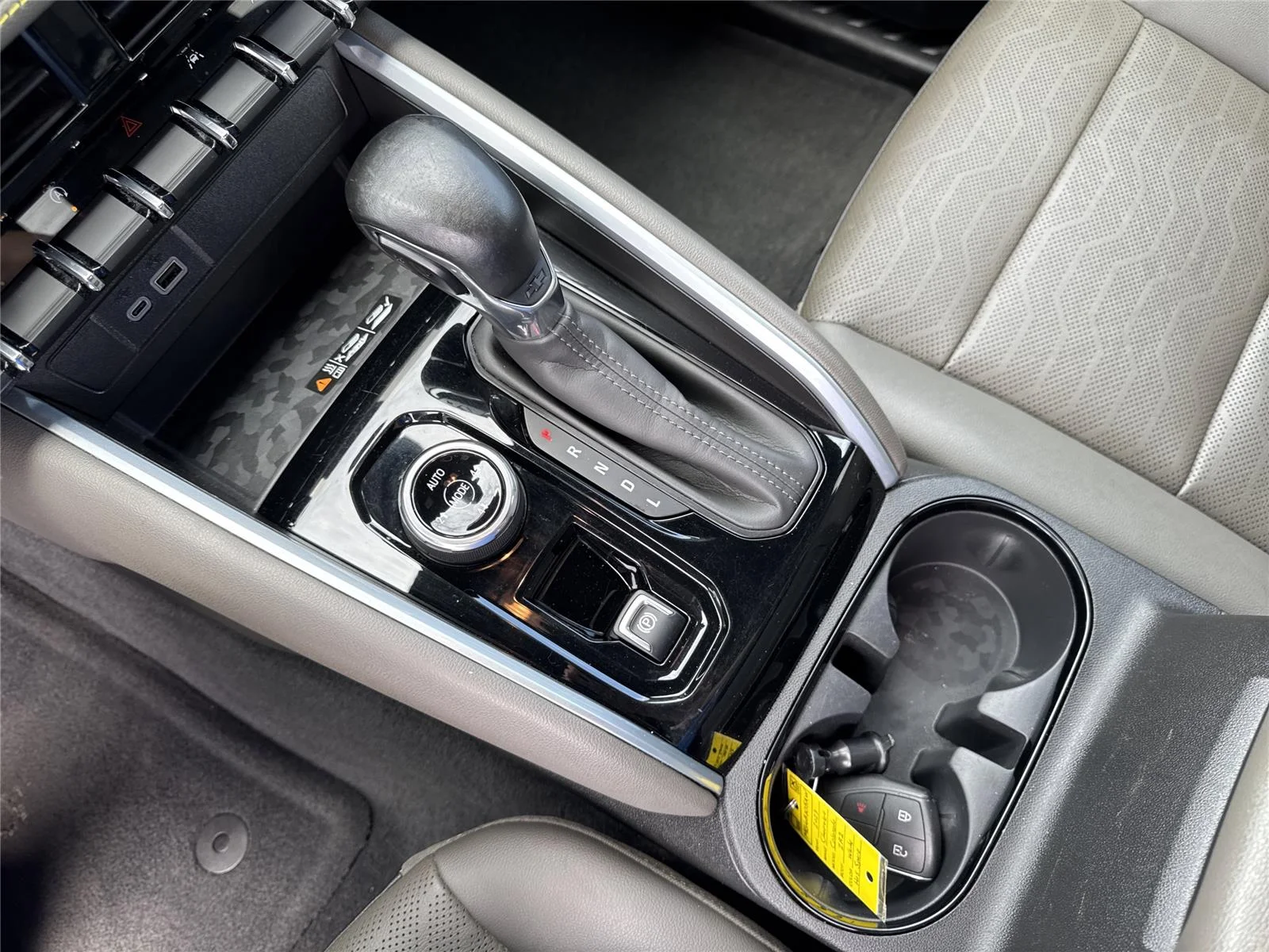 Used 2023 Summit White Chevrolet ZR2 image 27