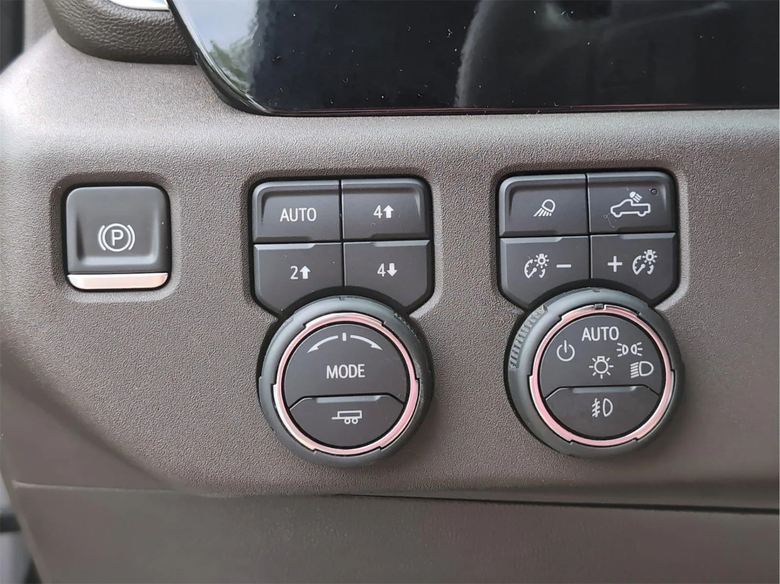 Used 2022 Summit White Chevrolet RST image 28