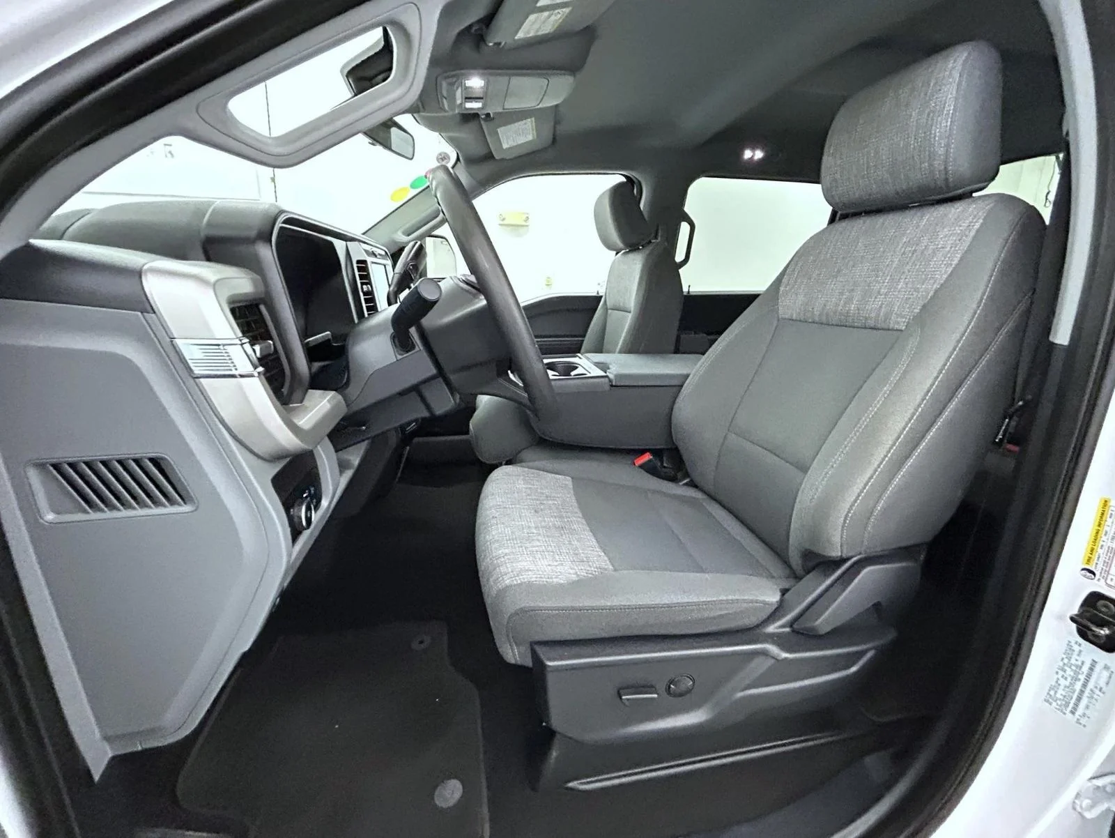 Used 2025 White Ford XLT image 10