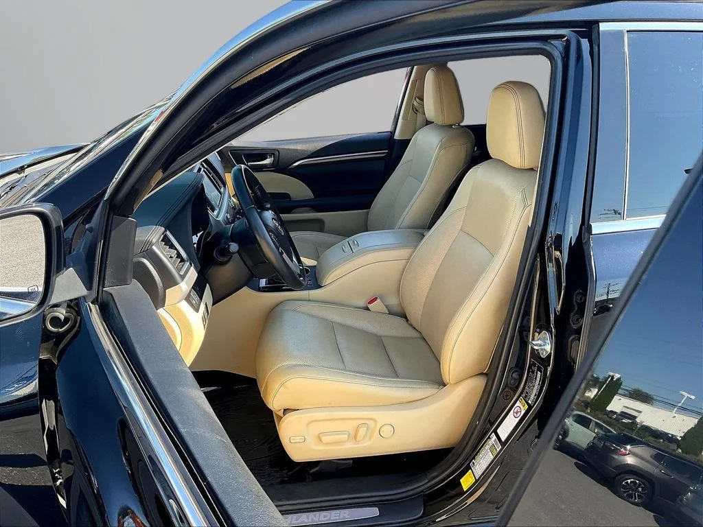 Used 2018 Black Toyota Limited image 21