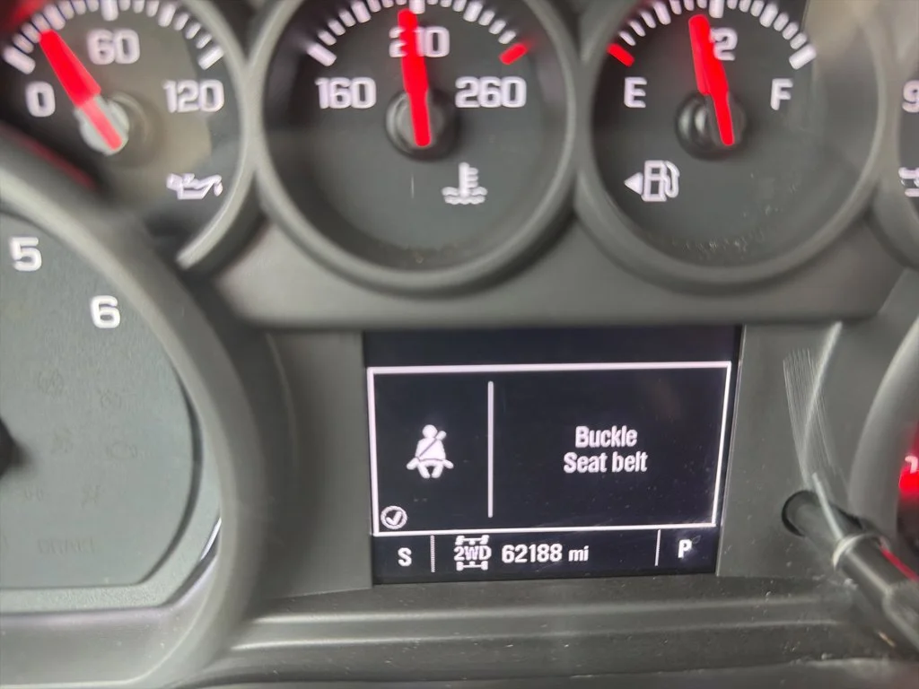Used 2023 Summit White Chevrolet WT image 18