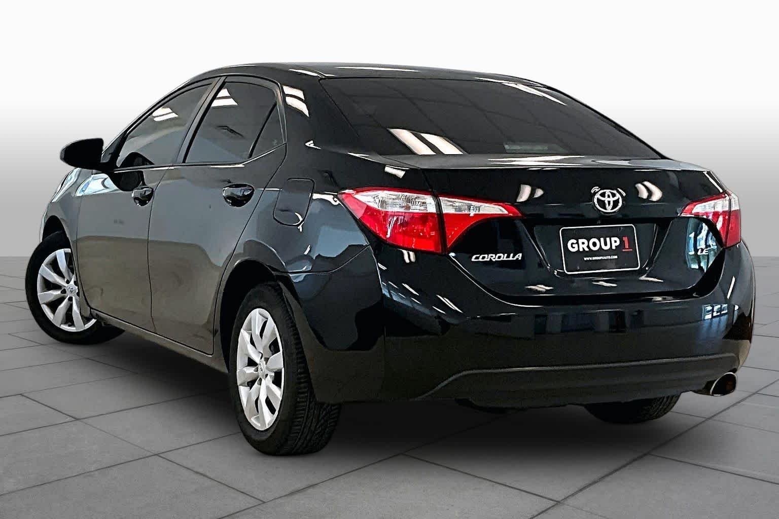 Used 2016 Black Sand Pearl Toyota LE image 11