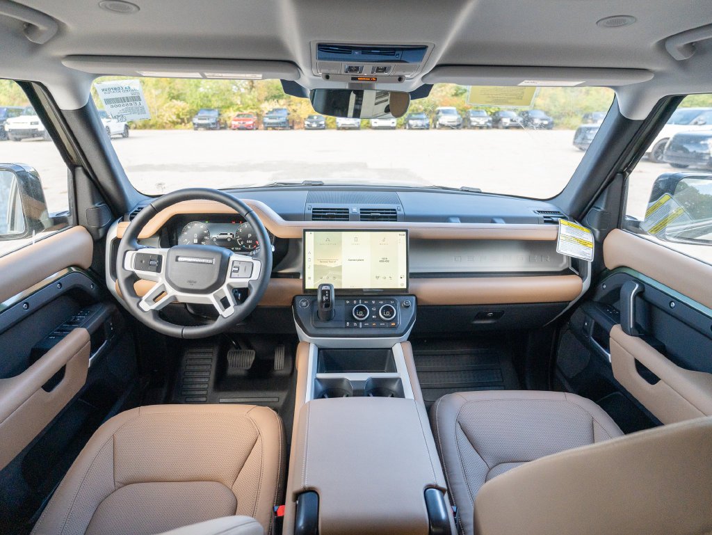New 2026 Woolstone Green Land Rover S image 17