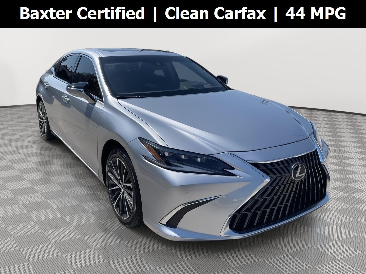 Used 2025 Iridium Lexus Base image 1