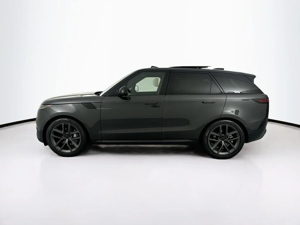 New 2026 Carpathian Grey Land Rover SE image 8