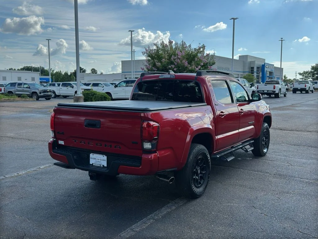 Used 2022 Red Toyota SR5 image 8