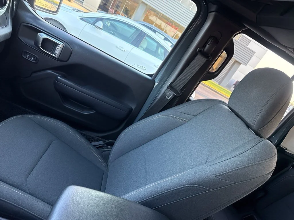 Used 2025 Gray Jeep Nighthawk image 13