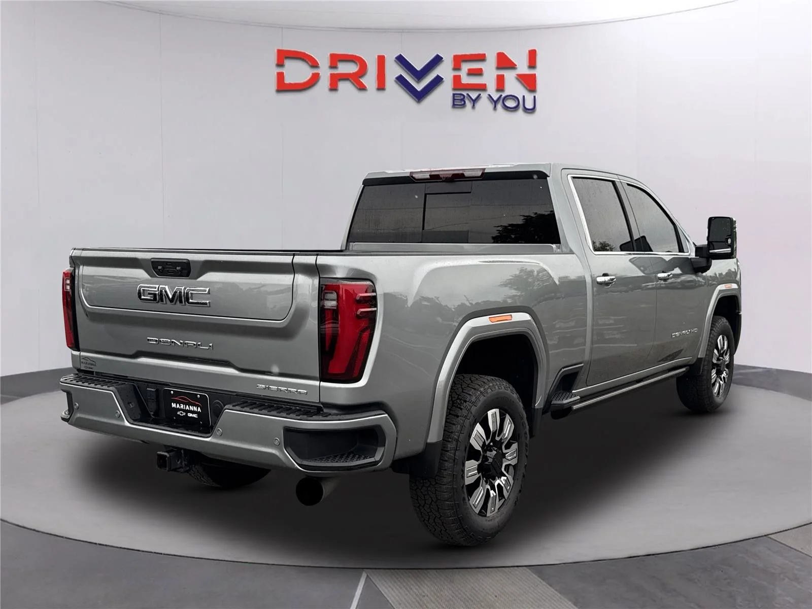 Used 2024 Sterling Metallic GMC Denali Ultimate image 4