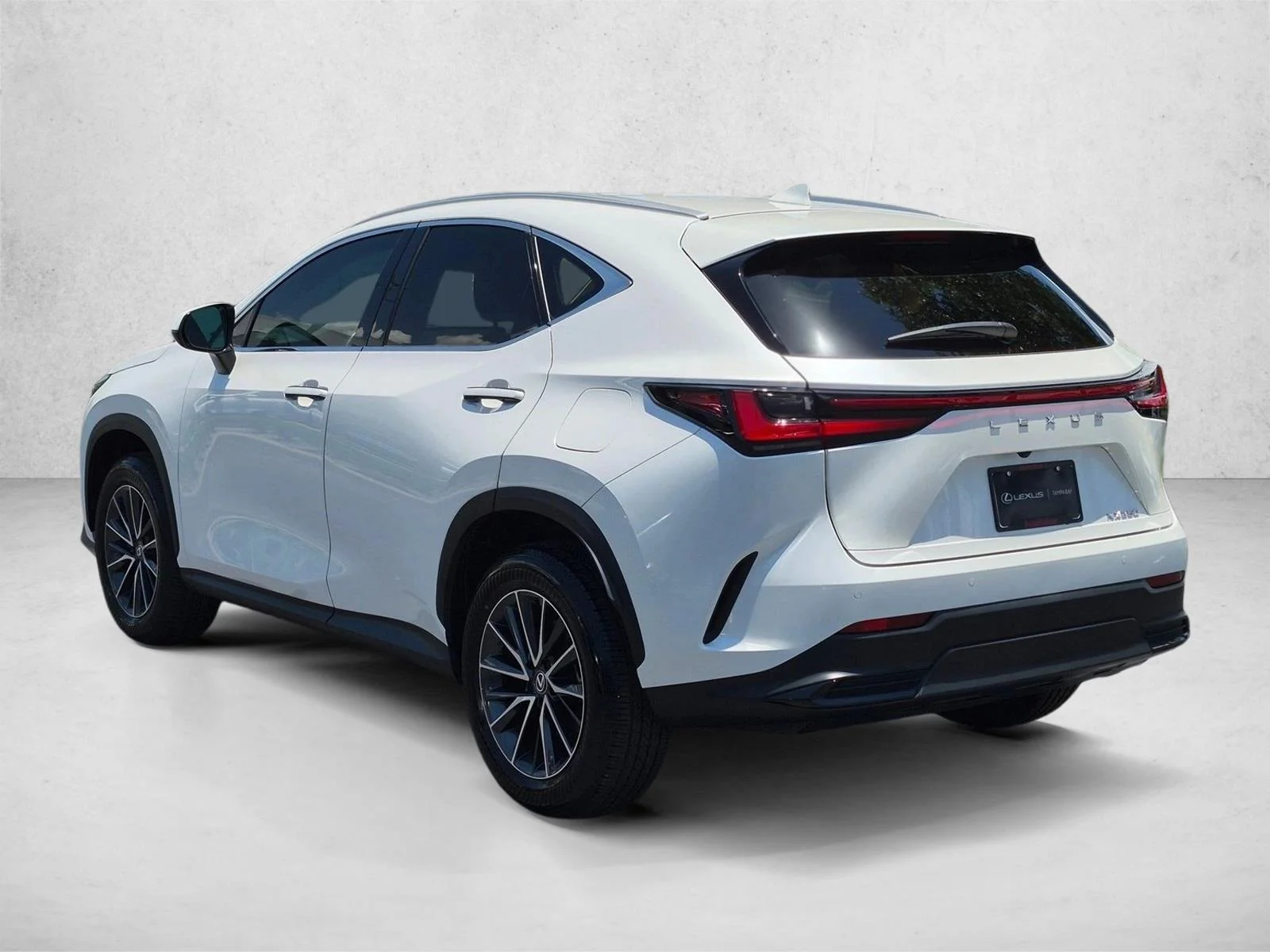 Certified Used 2025 Eminent White Pearl Lexus PREMIUM image 8
