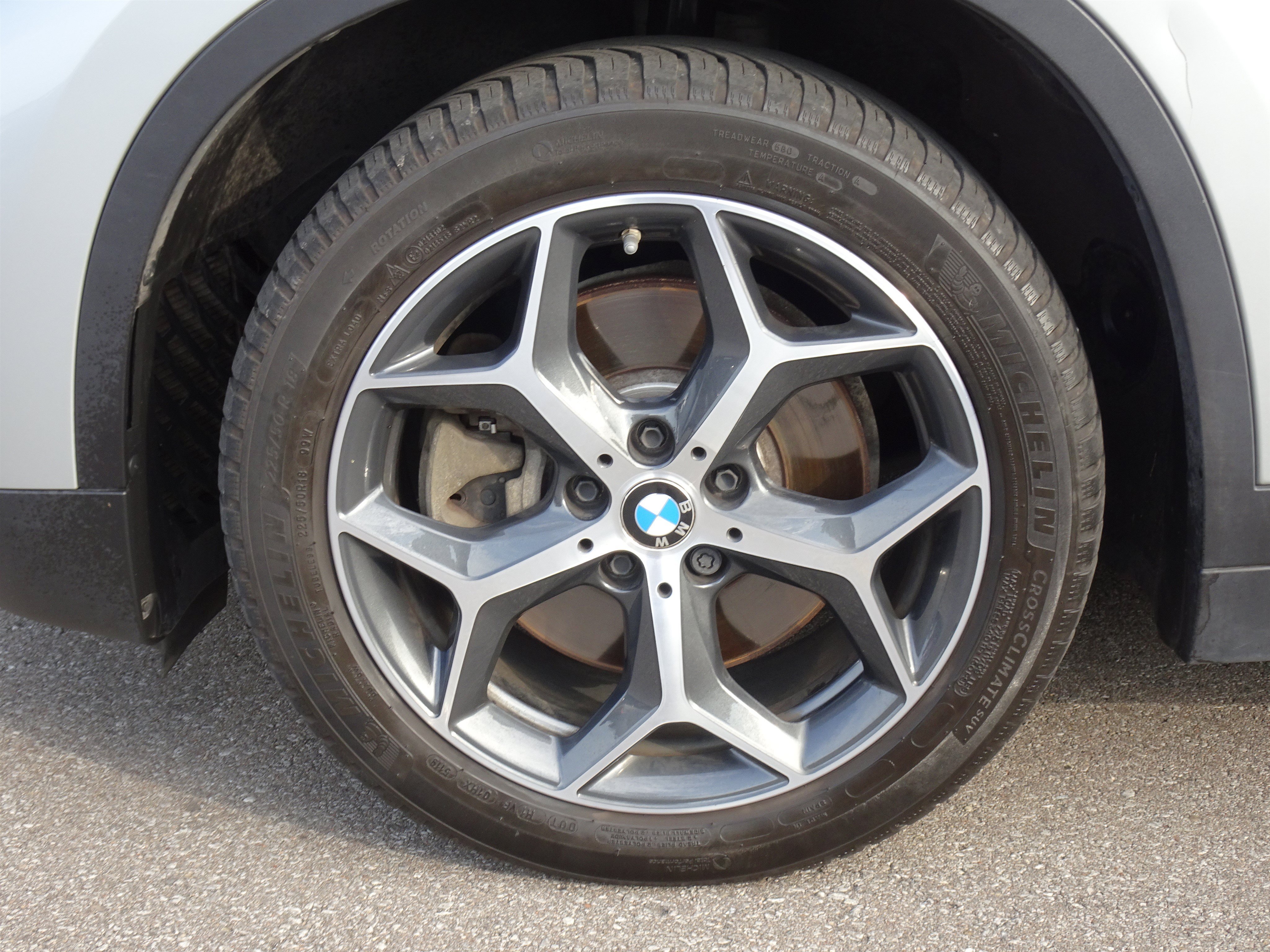 Used 2018 Glacier Silver Metallic BMW xDrive28i image 28