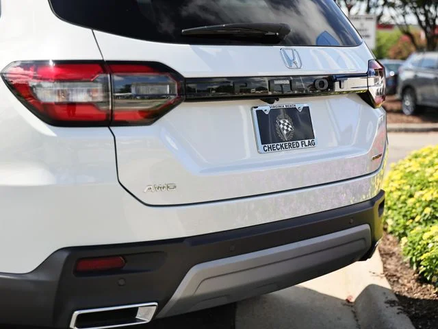 2025 Honda Pilot Touring - Photo 9