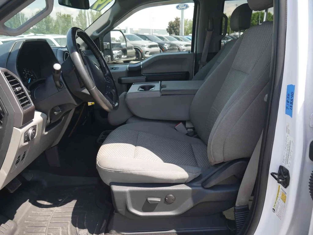 Used 2019 White Ford XLT image 26