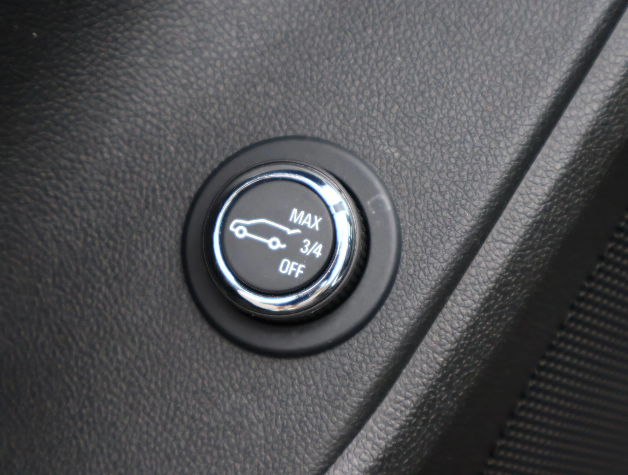 Used 2023 Sterling Gray Metallic Chevrolet RS image 10