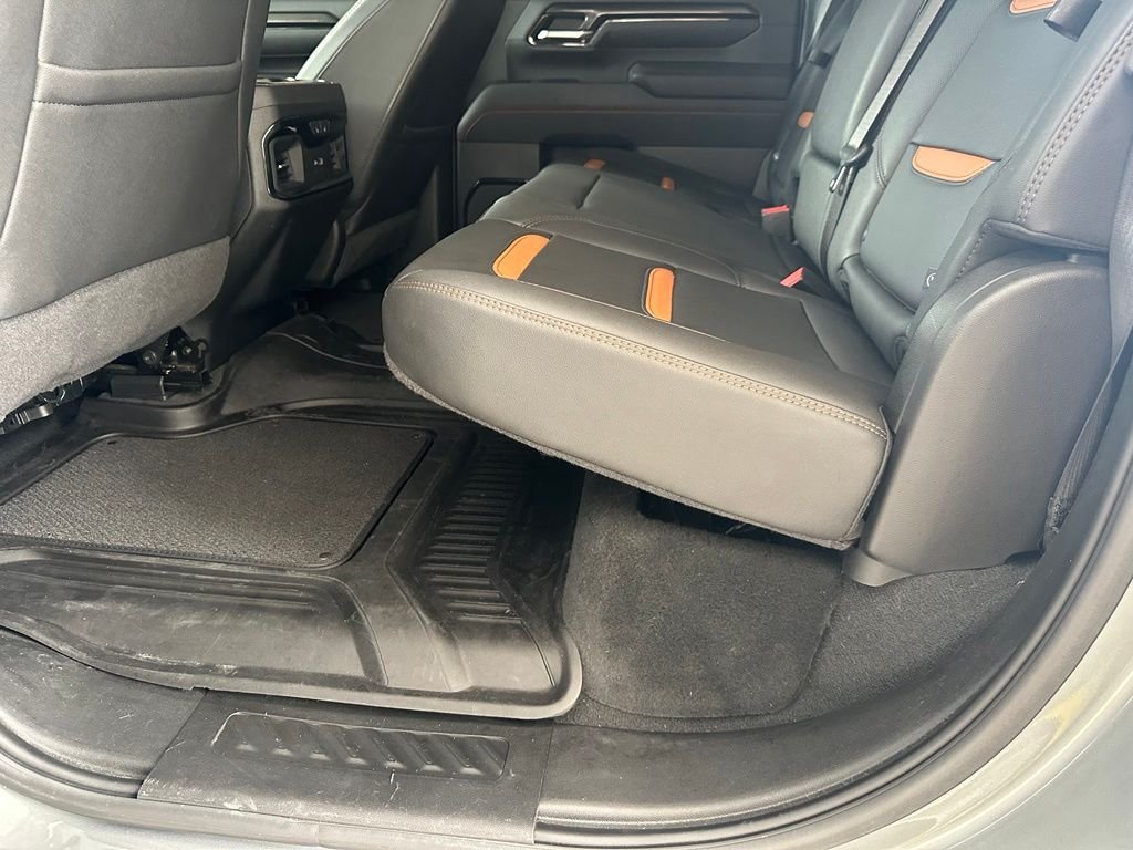 Used 2025 Silver GMC AT4 image 31