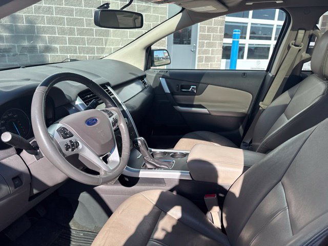 Used 2014 Blue Ford SEL image 17