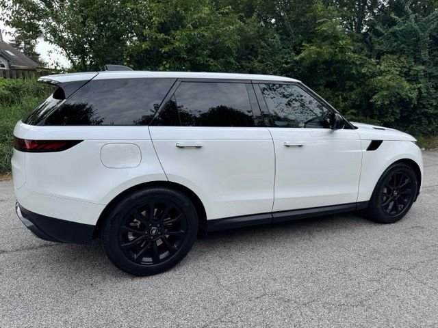 Used 2025 Ostuni Pearl White Premium Metallic Land Rover SE image 5