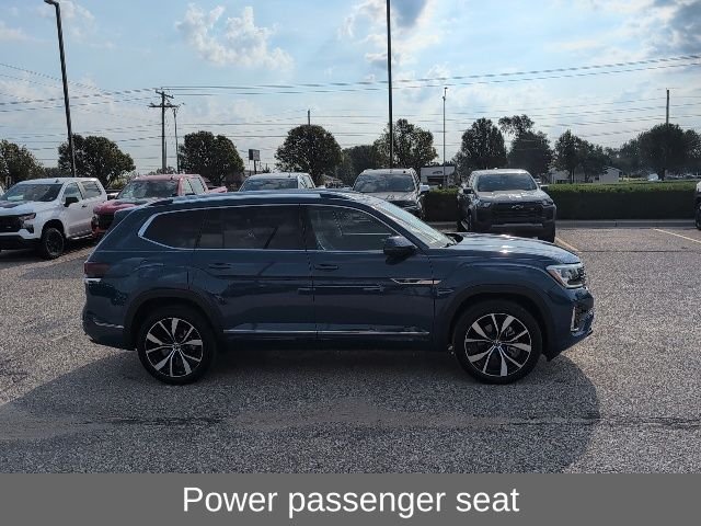 Used 2025 Mountain Lake Blue Metallic Volkswagen 2.0T SEL Premium R-Line image 17