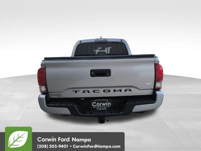 Used 2018 Silver Sky Metallic Toyota  image 4
