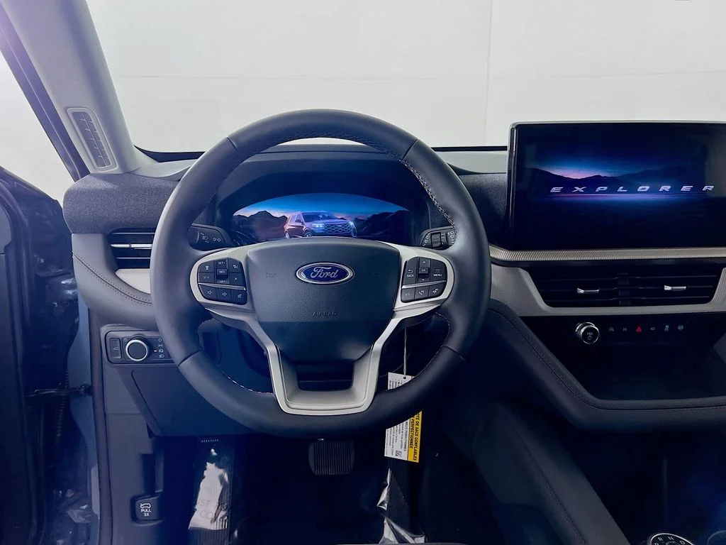 New 2026 Vapor Blue Metallic Ford Active image 27
