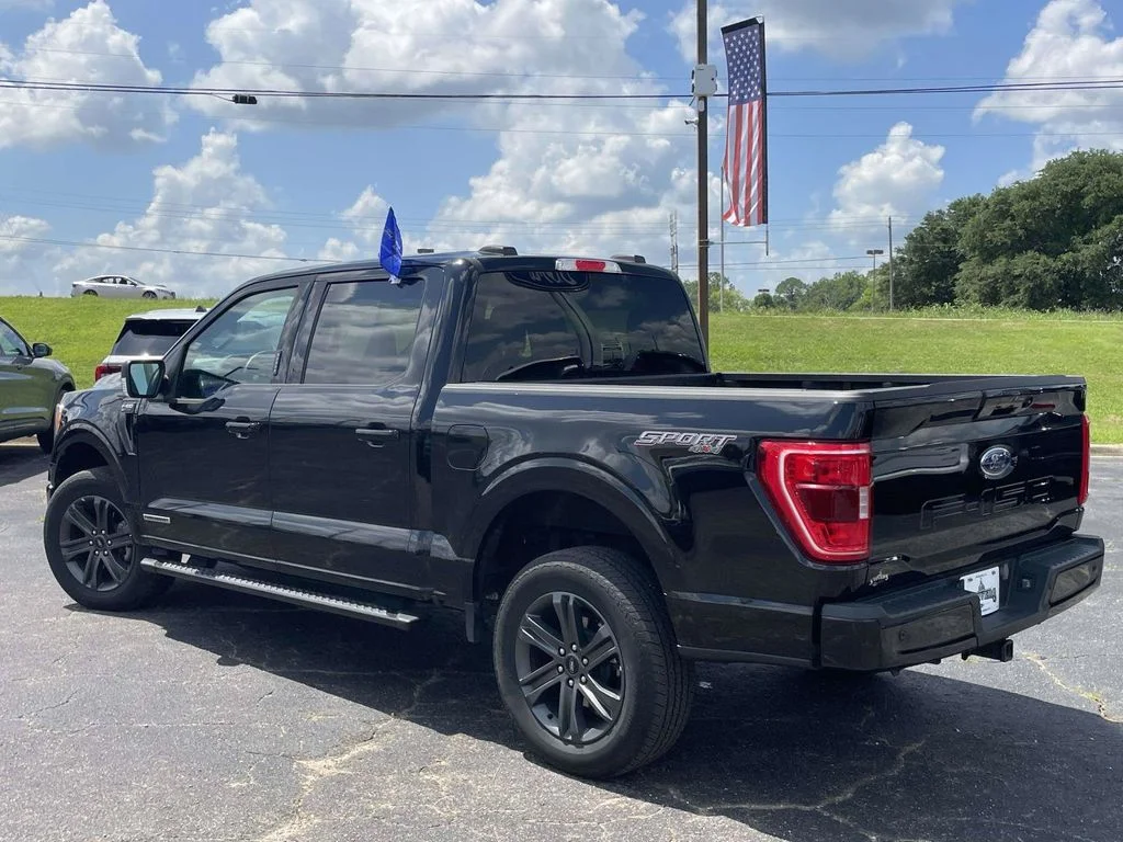 Certified Used 2023 Black Metallic Ford XLT image 5