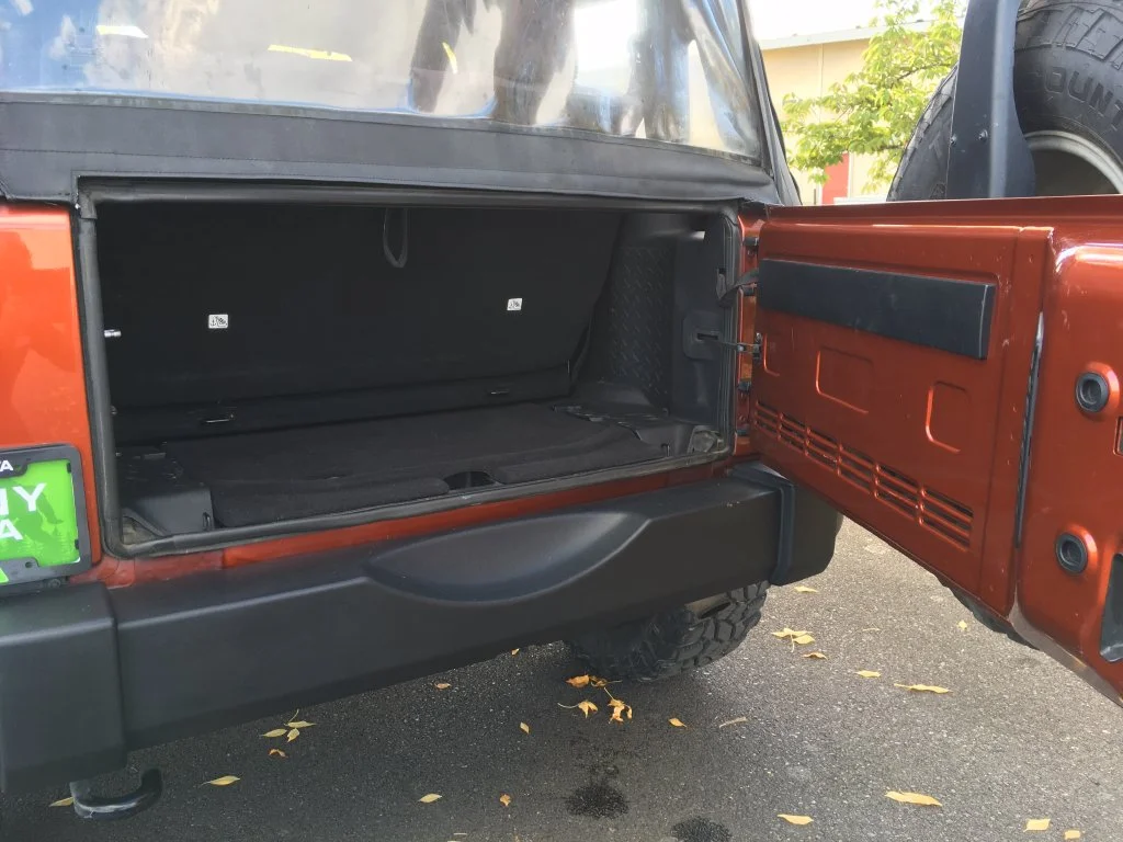 Used 2014 Orange Jeep Sport image 30