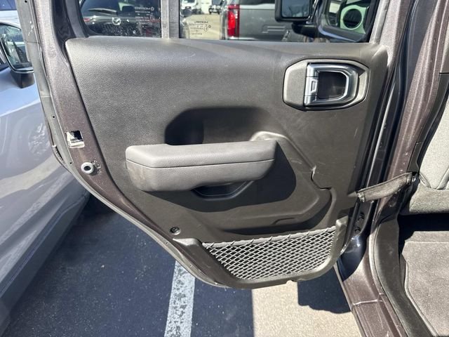 Used 2025 Granite Crystal Clearcoat Metallic Jeep Sport S image 20